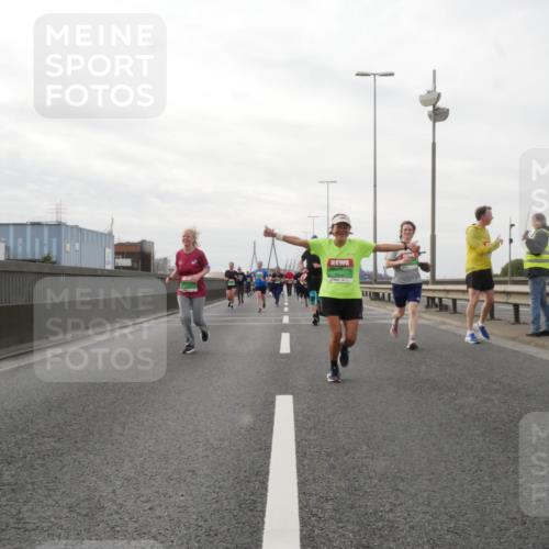 03.10.2025 - Köhlbrandbrückenlauf Matties Gatica Varas http://msf.ph/oto/9190664 03.10.2025 16:03:10 Position 3  meine-sportfotos.de