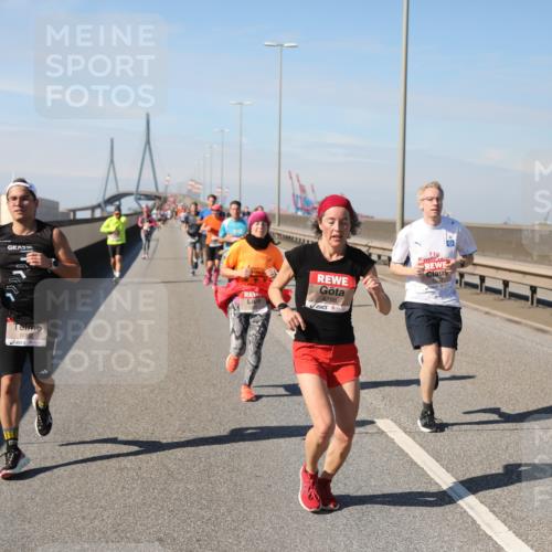 03.10.2025 - Köhlbrandbrückenlauf Yannick Fuchs http://msf.ph/oto/9190669 03.10.2025 11:50:55 Position 3 6062, 4298 meine-sportfotos.de