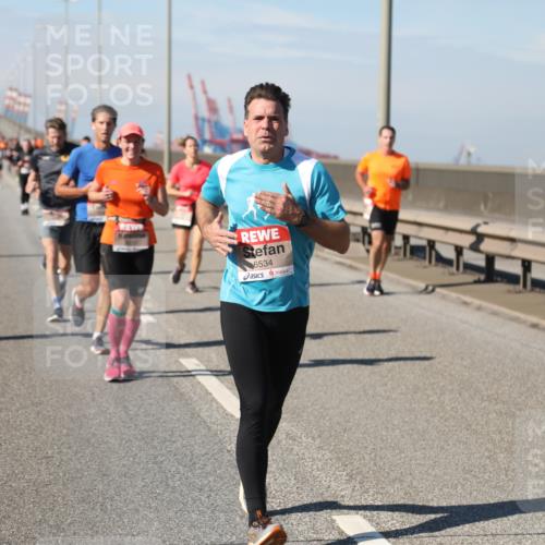03.10.2025 - Köhlbrandbrückenlauf Yannick Fuchs http://msf.ph/oto/9190702 03.10.2025 11:50:58 Position 3 6534 meine-sportfotos.de
