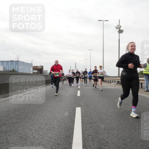 03.10.2025 - Köhlbrandbrückenlauf Matties Gatica Varas http://msf.ph/oto/9190709 03.10.2025 16:03:20 Position 3  meine-sportfotos.de