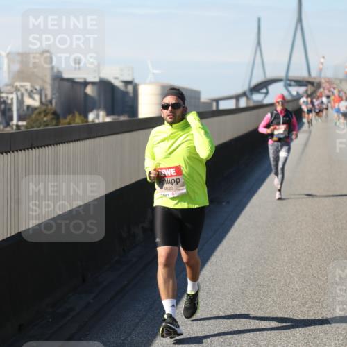 03.10.2025 - Köhlbrandbrückenlauf Yannick Fuchs http://msf.ph/oto/9190730 03.10.2025 11:51:01 Position 3 4625, 5752 meine-sportfotos.de