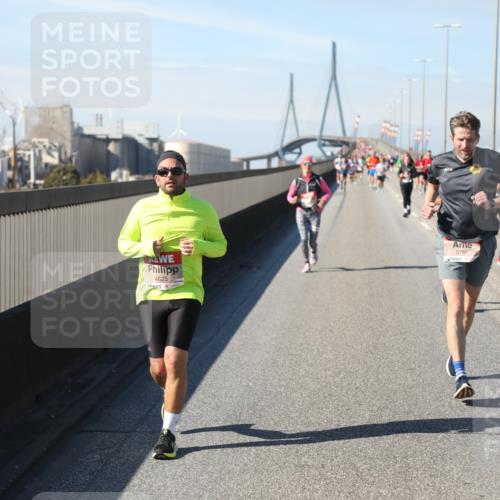 03.10.2025 - Köhlbrandbrückenlauf Yannick Fuchs http://msf.ph/oto/9190738 03.10.2025 11:51:01 Position 3 4625, 57921, 6562 meine-sportfotos.de