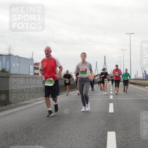 03.10.2025 - Köhlbrandbrückenlauf Matties Gatica Varas http://msf.ph/oto/9190748 03.10.2025 16:03:28 Position 3 8120 meine-sportfotos.de