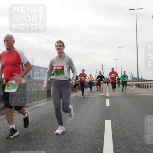 03.10.2025 - Köhlbrandbrückenlauf Matties Gatica Varas http://msf.ph/oto/9190755 03.10.2025 16:03:30 Position 3 8120, 8345 meine-sportfotos.de