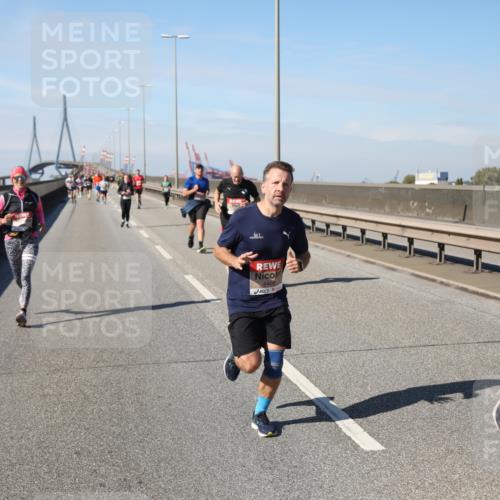 03.10.2025 - Köhlbrandbrückenlauf Yannick Fuchs http://msf.ph/oto/9190760 03.10.2025 11:51:04 Position 3 4409, 6750 meine-sportfotos.de