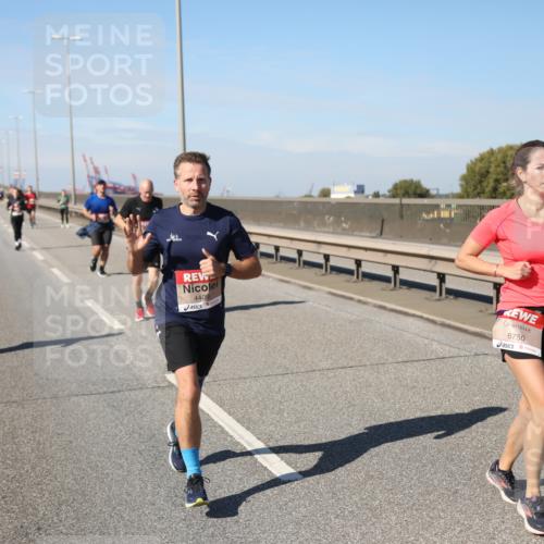 03.10.2025 - Köhlbrandbrückenlauf Yannick Fuchs http://msf.ph/oto/9190763 03.10.2025 11:51:04 Position 3 4409, 6750 meine-sportfotos.de