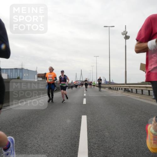 03.10.2025 - Köhlbrandbrückenlauf Matties Gatica Varas http://msf.ph/oto/9190773 03.10.2025 16:03:34 Position 3 7973 meine-sportfotos.de