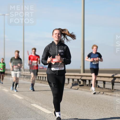 03.10.2025 - Köhlbrandbrückenlauf Yannick Fuchs http://msf.ph/oto/9190805 03.10.2025 11:51:10 Position 3 4718 meine-sportfotos.de