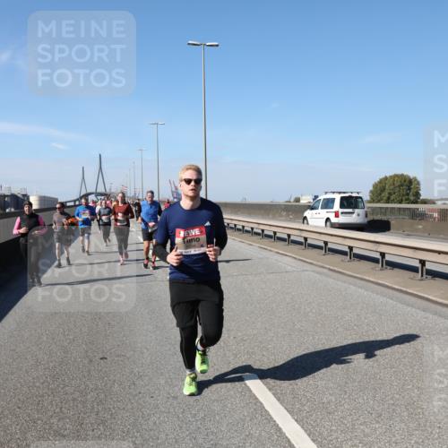 03.10.2025 - Köhlbrandbrückenlauf Yannick Fuchs http://msf.ph/oto/9190851 03.10.2025 12:10:57 Position 3  meine-sportfotos.de