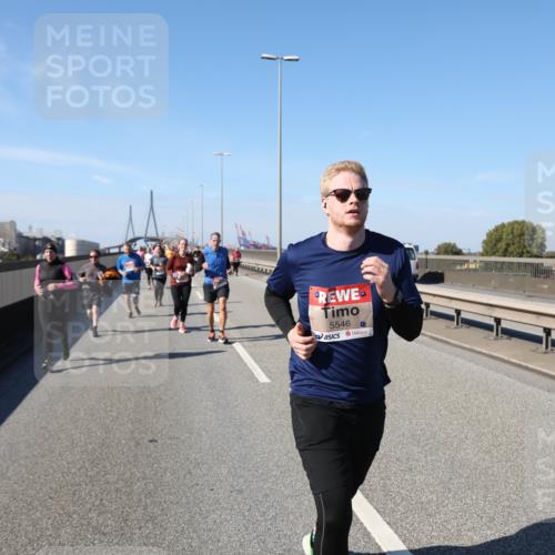 03.10.2025 - Köhlbrandbrückenlauf Yannick Fuchs http://msf.ph/oto/9190862 03.10.2025 12:10:58 Position 3 5546 meine-sportfotos.de