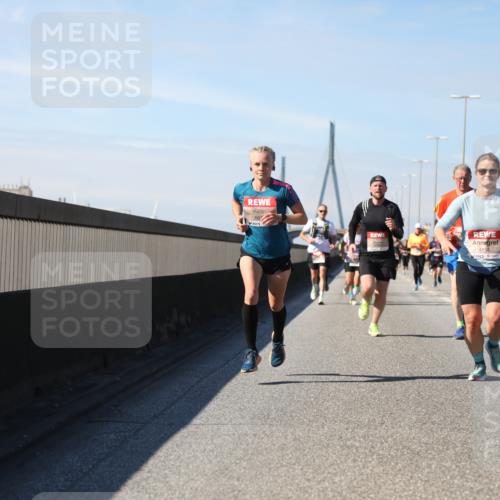 03.10.2025 - Köhlbrandbrückenlauf Yannick Fuchs http://msf.ph/oto/9190865 03.10.2025 11:51:16 Position 3 68, 4544 meine-sportfotos.de