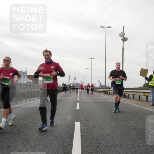 03.10.2025 - Köhlbrandbrückenlauf Matties Gatica Varas http://msf.ph/oto/9190881 03.10.2025 16:04:03 Position 3 9141 meine-sportfotos.de