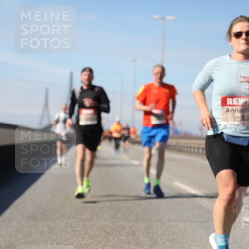 03.10.2025 - Köhlbrandbrückenlauf Yannick Fuchs http://msf.ph/oto/9190891 03.10.2025 11:51:18 Position 3  meine-sportfotos.de