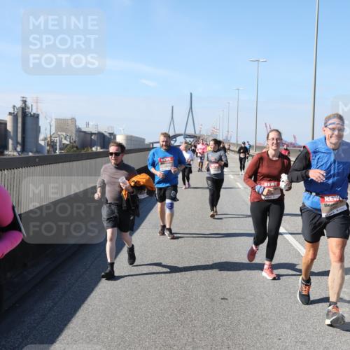03.10.2025 - Köhlbrandbrückenlauf Yannick Fuchs http://msf.ph/oto/9190898 03.10.2025 12:11:00 Position 3  meine-sportfotos.de