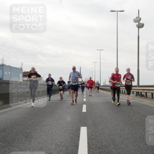 03.10.2025 - Köhlbrandbrückenlauf Matties Gatica Varas http://msf.ph/oto/9190911 03.10.2025 16:04:09 Position 3  meine-sportfotos.de