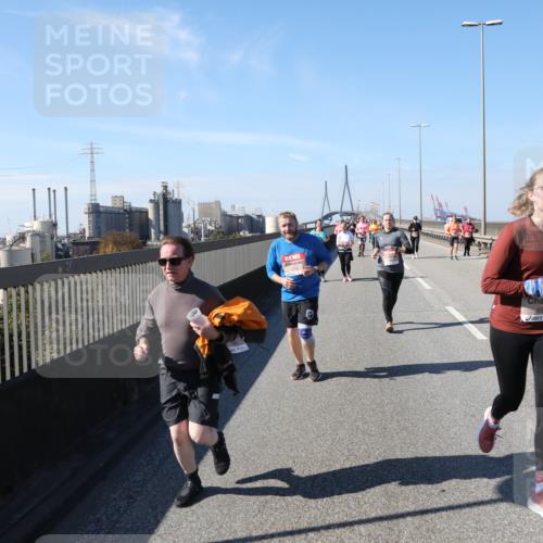 03.10.2025 - Köhlbrandbrückenlauf Yannick Fuchs http://msf.ph/oto/9190918 03.10.2025 12:11:02 Position 3 6381 meine-sportfotos.de