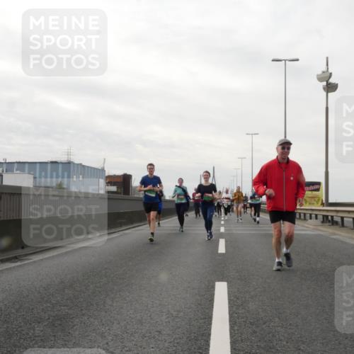 03.10.2025 - Köhlbrandbrückenlauf Matties Gatica Varas http://msf.ph/oto/9190928 03.10.2025 16:04:14 Position 3  meine-sportfotos.de