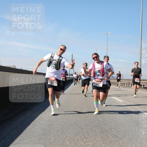03.10.2025 - Köhlbrandbrückenlauf Yannick Fuchs http://msf.ph/oto/9190938 03.10.2025 11:51:22 Position 3  meine-sportfotos.de