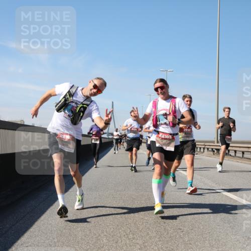 03.10.2025 - Köhlbrandbrückenlauf Yannick Fuchs http://msf.ph/oto/9190945 03.10.2025 11:51:23 Position 3  meine-sportfotos.de