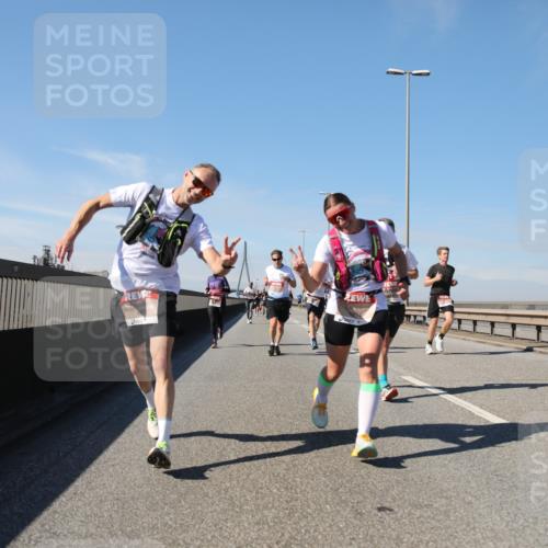 03.10.2025 - Köhlbrandbrückenlauf Yannick Fuchs http://msf.ph/oto/9190950 03.10.2025 11:51:23 Position 3  meine-sportfotos.de