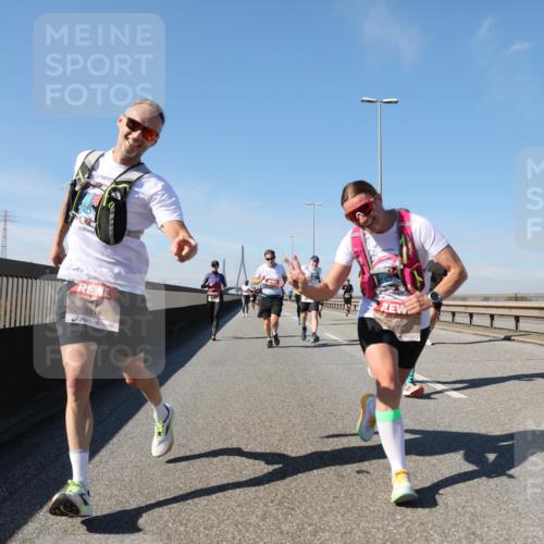 03.10.2025 - Köhlbrandbrückenlauf Yannick Fuchs http://msf.ph/oto/9190959 03.10.2025 11:51:23 Position 3 6816 meine-sportfotos.de