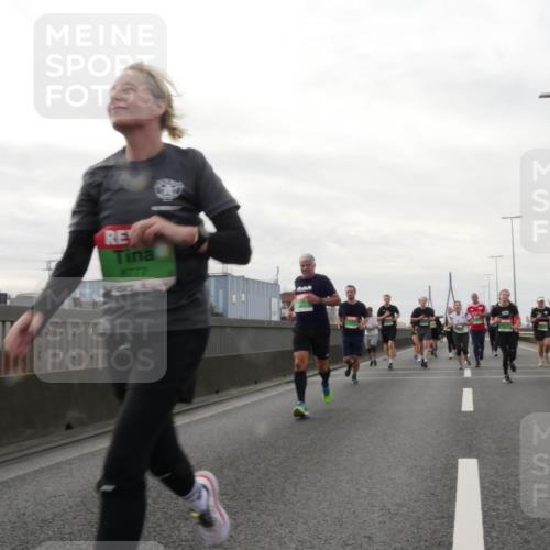 03.10.2025 - Köhlbrandbrückenlauf Matties Gatica Varas http://msf.ph/oto/9190971 03.10.2025 16:04:25 Position 3 18777 meine-sportfotos.de