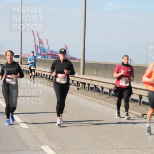 03.10.2025 - Köhlbrandbrückenlauf Yannick Fuchs http://msf.ph/oto/9190972 03.10.2025 12:11:06 Position 3  meine-sportfotos.de