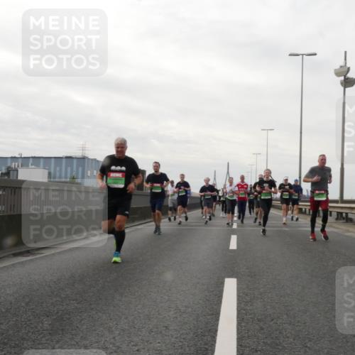 03.10.2025 - Köhlbrandbrückenlauf Matties Gatica Varas http://msf.ph/oto/9190974 03.10.2025 16:04:26 Position 3  meine-sportfotos.de