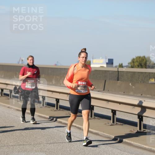 03.10.2025 - Köhlbrandbrückenlauf Yannick Fuchs http://msf.ph/oto/9190979 03.10.2025 12:11:07 Position 3 5575, 6304 meine-sportfotos.de