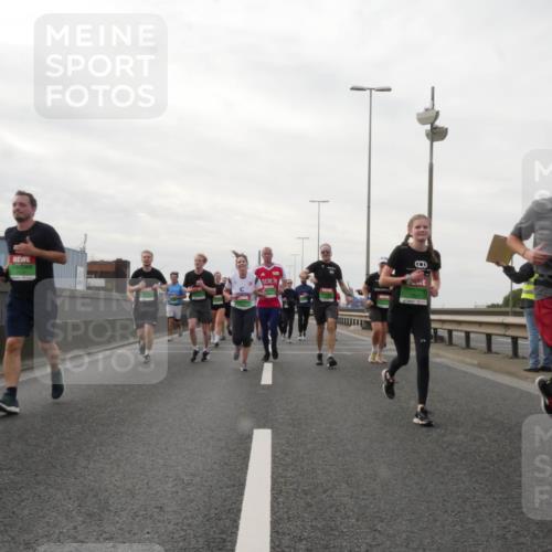 03.10.2025 - Köhlbrandbrückenlauf Matties Gatica Varas http://msf.ph/oto/9190982 03.10.2025 16:04:28 Position 3  meine-sportfotos.de