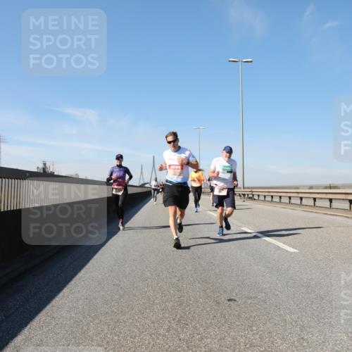 03.10.2025 - Köhlbrandbrückenlauf Yannick Fuchs http://msf.ph/oto/9190984 03.10.2025 11:51:24 Position 3  meine-sportfotos.de