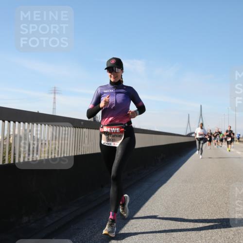 03.10.2025 - Köhlbrandbrückenlauf Yannick Fuchs http://msf.ph/oto/9190997 03.10.2025 11:51:26 Position 3 4681 meine-sportfotos.de