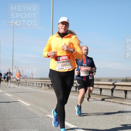 03.10.2025 - Köhlbrandbrückenlauf Yannick Fuchs http://msf.ph/oto/9191007 03.10.2025 11:51:27 Position 3 4479, 4320 meine-sportfotos.de