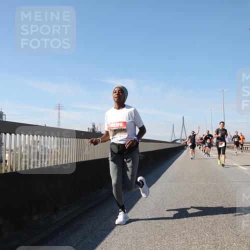 03.10.2025 - Köhlbrandbrückenlauf Yannick Fuchs http://msf.ph/oto/9191021 03.10.2025 11:51:30 Position 3  meine-sportfotos.de