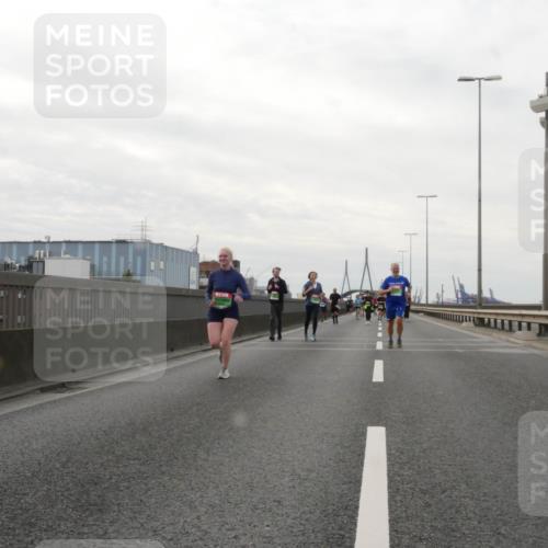 03.10.2025 - Köhlbrandbrückenlauf Matties Gatica Varas http://msf.ph/oto/9191023 03.10.2025 16:04:36 Position 3  meine-sportfotos.de