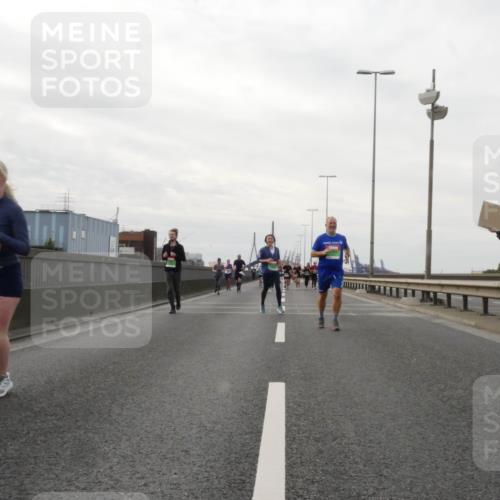 03.10.2025 - Köhlbrandbrückenlauf Matties Gatica Varas http://msf.ph/oto/9191030 03.10.2025 16:04:37 Position 3  meine-sportfotos.de