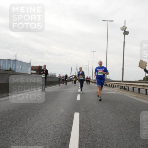 03.10.2025 - Köhlbrandbrückenlauf Matties Gatica Varas http://msf.ph/oto/9191032 03.10.2025 16:04:38 Position 3  meine-sportfotos.de
