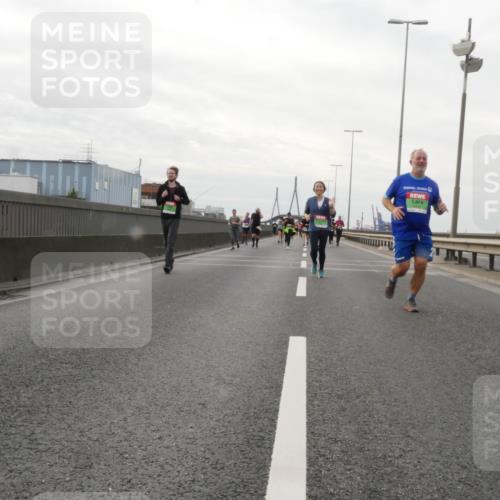 03.10.2025 - Köhlbrandbrückenlauf Matties Gatica Varas http://msf.ph/oto/9191035 03.10.2025 16:04:38 Position 3  meine-sportfotos.de