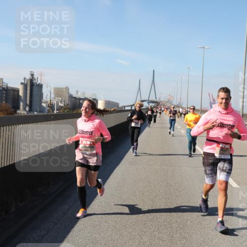 03.10.2025 - Köhlbrandbrückenlauf Yannick Fuchs http://msf.ph/oto/9191038 03.10.2025 12:11:10 Position 3 5221, 7554 meine-sportfotos.de
