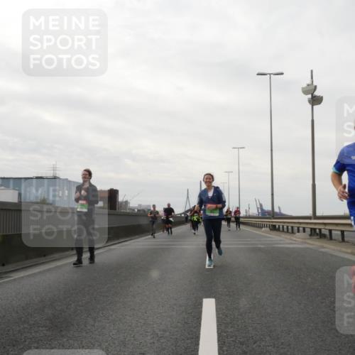 03.10.2025 - Köhlbrandbrückenlauf Matties Gatica Varas http://msf.ph/oto/9191039 03.10.2025 16:04:39 Position 3 9455 meine-sportfotos.de