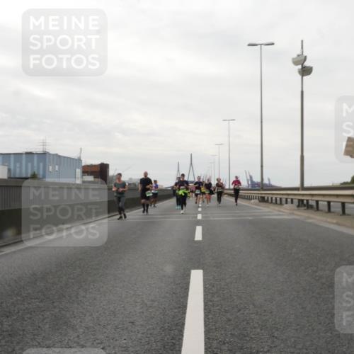 03.10.2025 - Köhlbrandbrückenlauf Matties Gatica Varas http://msf.ph/oto/9191050 03.10.2025 16:04:42 Position 3  meine-sportfotos.de