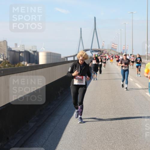 03.10.2025 - Köhlbrandbrückenlauf Yannick Fuchs http://msf.ph/oto/9191054 03.10.2025 12:11:12 Position 3 5227, 5604 meine-sportfotos.de