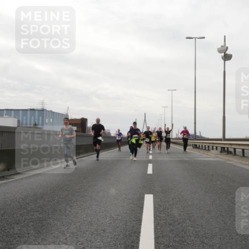 03.10.2025 - Köhlbrandbrückenlauf Matties Gatica Varas http://msf.ph/oto/9191062 03.10.2025 16:04:44 Position 3  meine-sportfotos.de