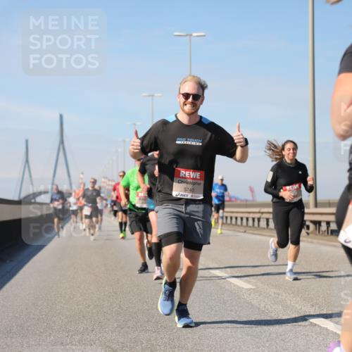 03.10.2025 - Köhlbrandbrückenlauf Yannick Fuchs http://msf.ph/oto/9191067 03.10.2025 11:51:34 Position 3 5740 meine-sportfotos.de