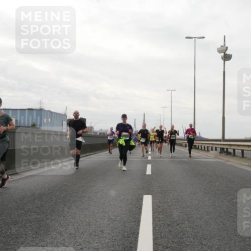 03.10.2025 - Köhlbrandbrückenlauf Matties Gatica Varas http://msf.ph/oto/9191068 03.10.2025 16:04:45 Position 3  meine-sportfotos.de