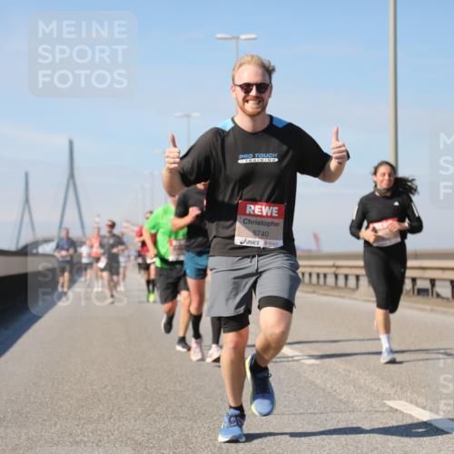 03.10.2025 - Köhlbrandbrückenlauf Yannick Fuchs http://msf.ph/oto/9191073 03.10.2025 11:51:34 Position 3 5740 meine-sportfotos.de