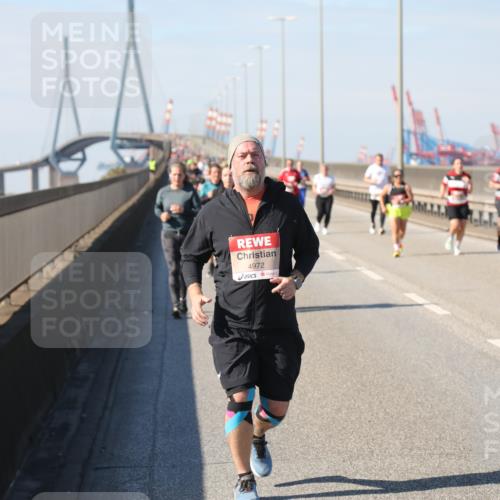 03.10.2025 - Köhlbrandbrückenlauf Yannick Fuchs http://msf.ph/oto/9191092 03.10.2025 12:11:20 Position 3 4972 meine-sportfotos.de