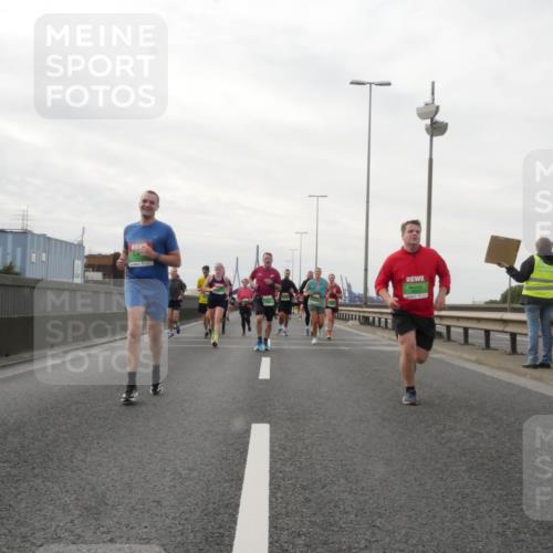 03.10.2025 - Köhlbrandbrückenlauf Matties Gatica Varas http://msf.ph/oto/9191107 03.10.2025 16:04:54 Position 3  meine-sportfotos.de