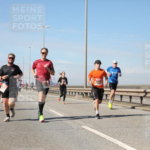 03.10.2025 - Köhlbrandbrückenlauf Yannick Fuchs http://msf.ph/oto/9191128 03.10.2025 11:51:40 Position 3  meine-sportfotos.de