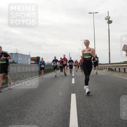 03.10.2025 - Köhlbrandbrückenlauf Matties Gatica Varas http://msf.ph/oto/9191134 03.10.2025 16:05:01 Position 3  meine-sportfotos.de